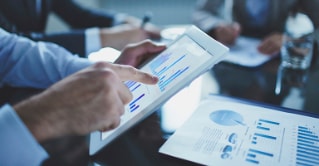 Compliance und Effizienz in Einklang bringen