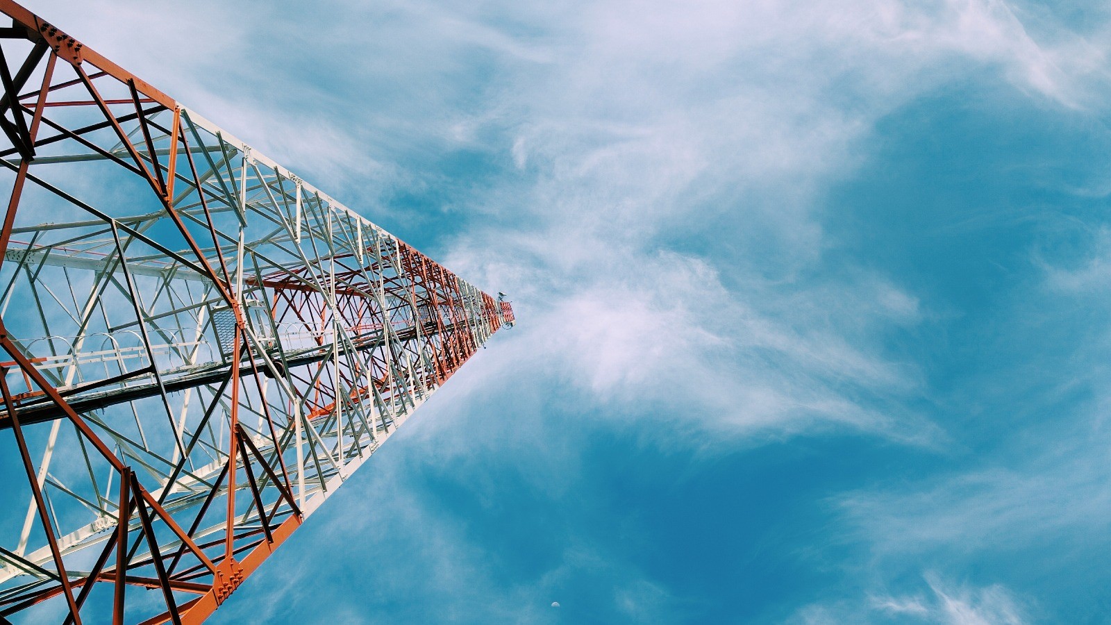 Global M&A Industry Trends in Technology, Media & Telecommunications hero image